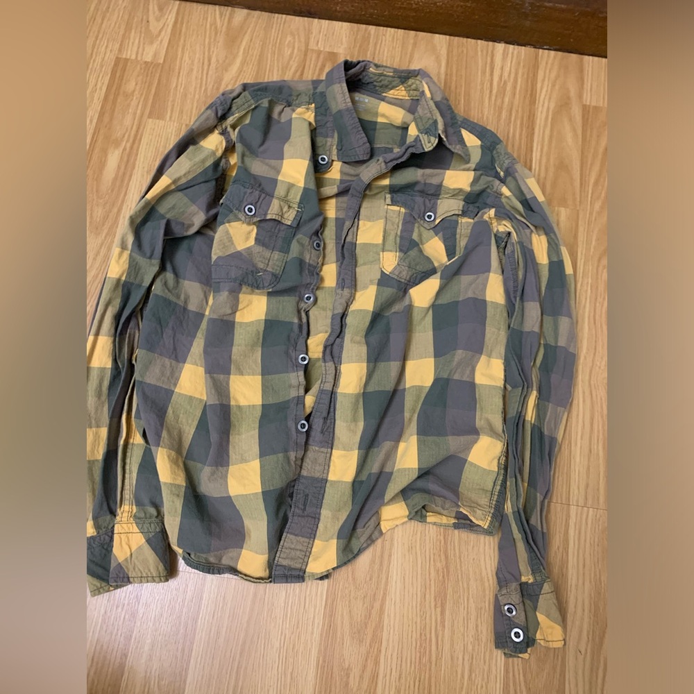 Ascend Button Up